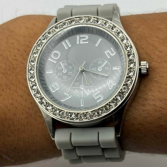 Gray & Silver Crystal Men’s Watch - Picture 2 of 5